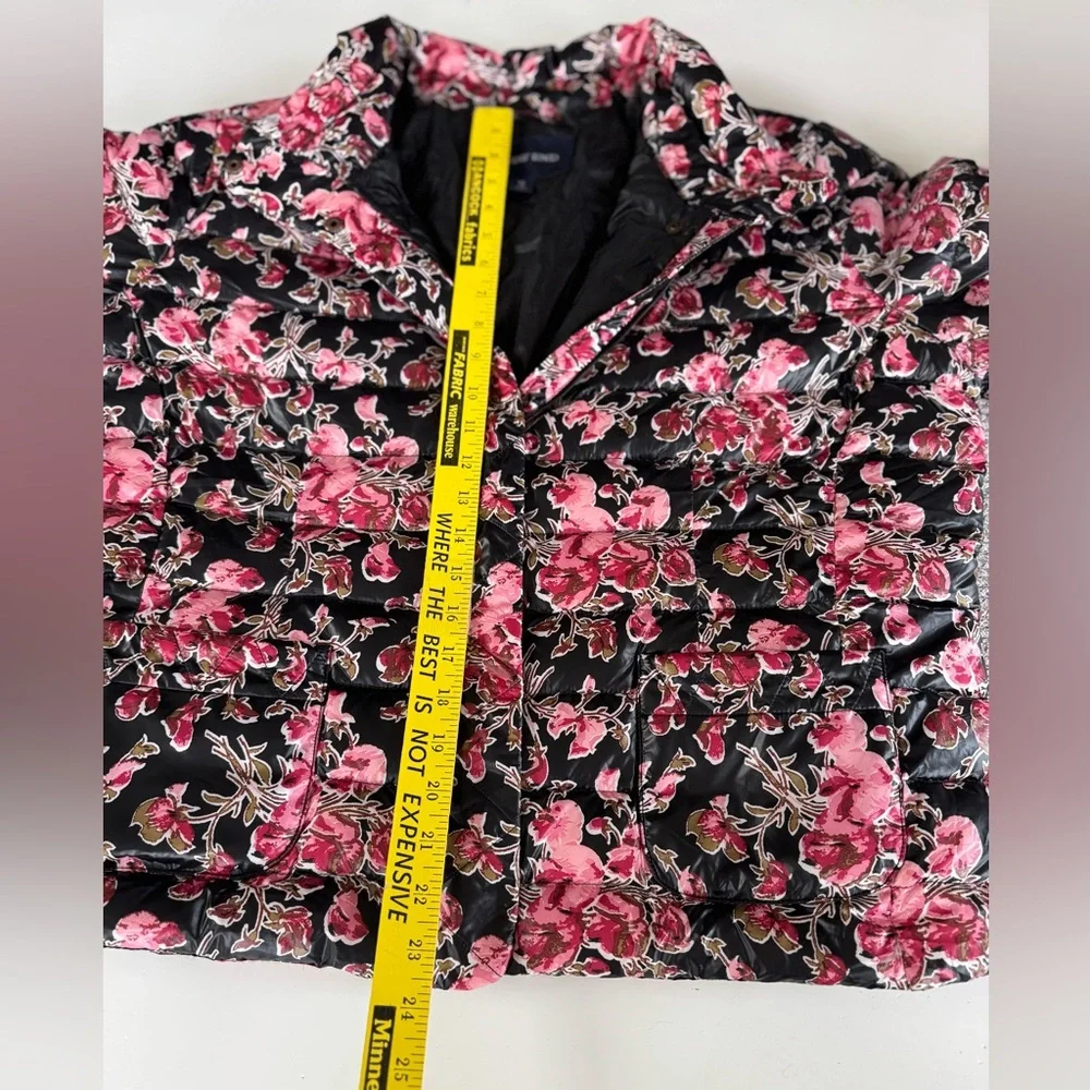 Lands’ End Black Pink Floral Cropped Puffer Jacket Size Girls XL Fits Women S-M